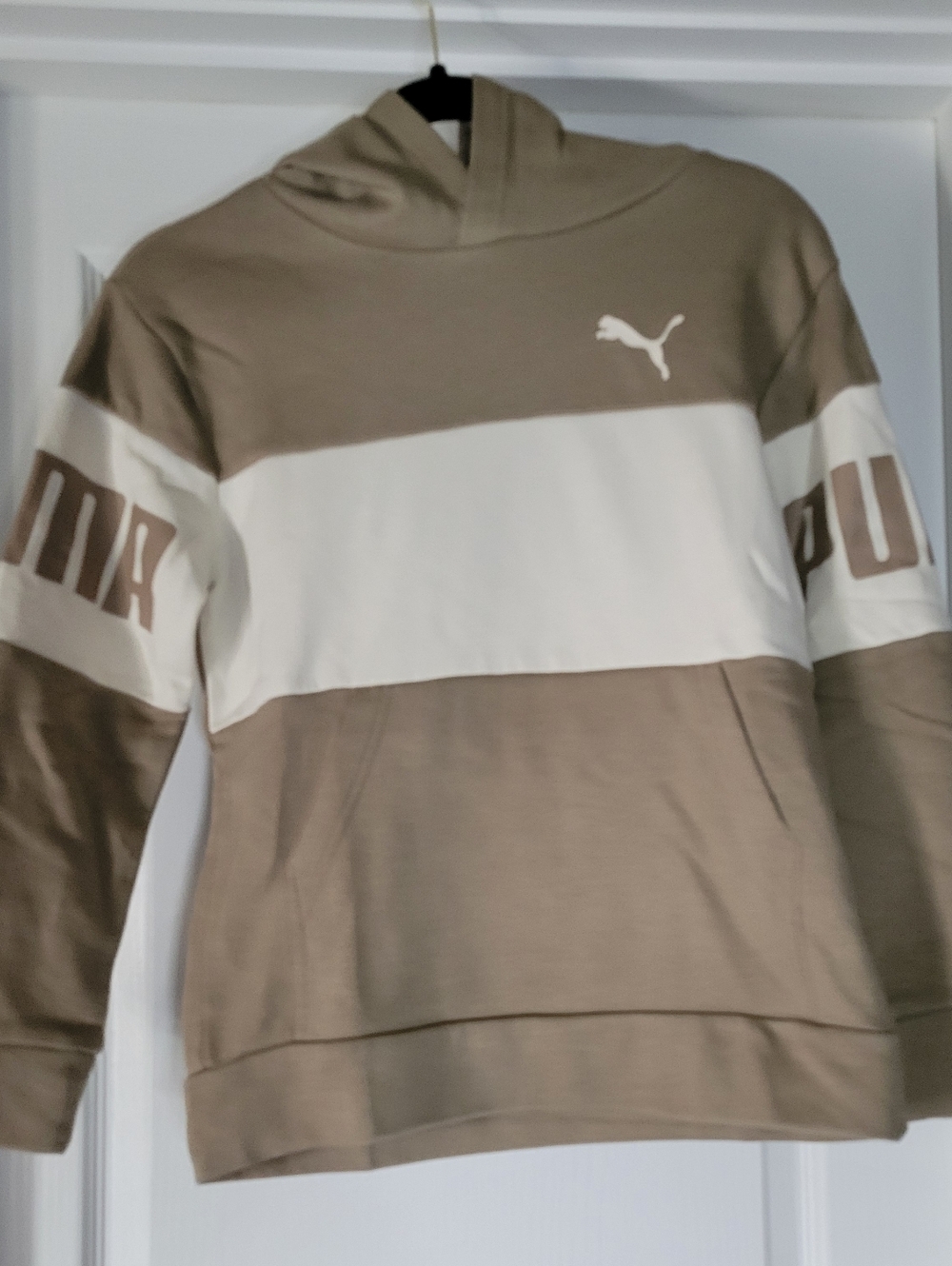 PUMA | Colorblock Hoodie in Olive/Tan with White Stripe